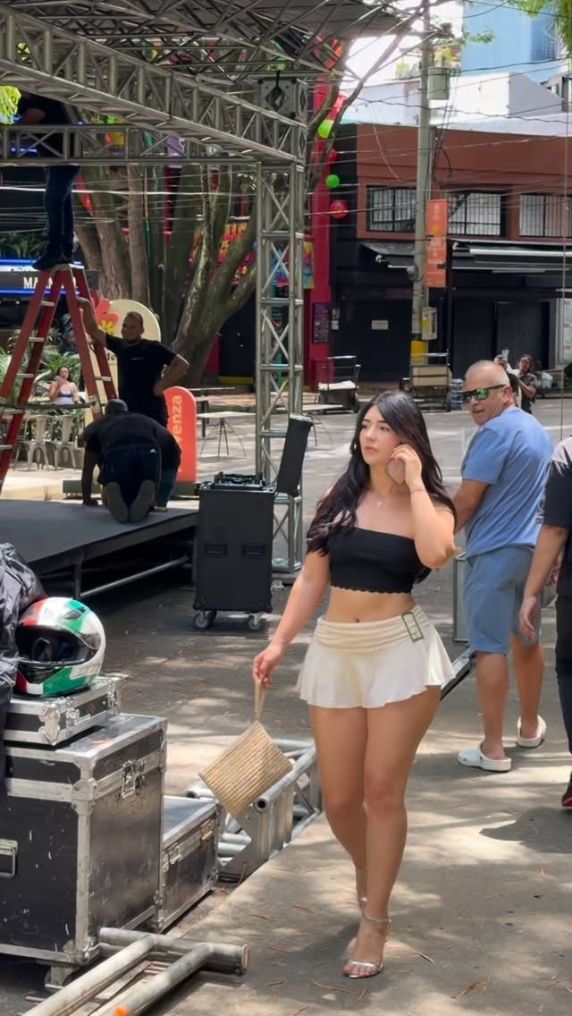 Tú podrías trabajar así? 😅 porn video - Secreto Mio