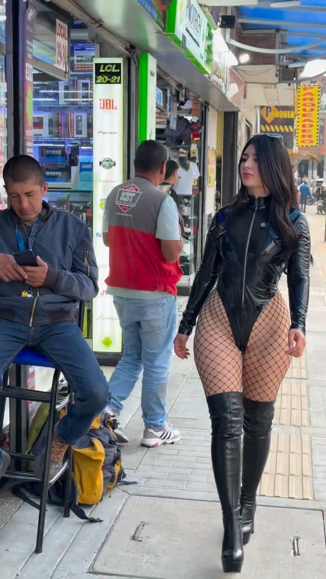 El mejor día de sus vidas en jornada laboral 😹🫢

#model #fun #women porn video - Secreto Mio