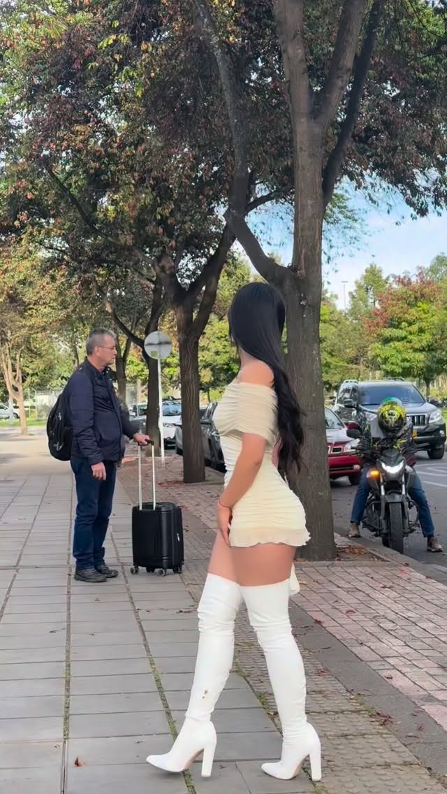 Te gusta cómo me queda el amarillo? 💛

#model #women #lifestyle porn video - Secreto Mio