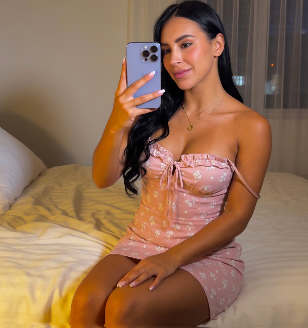Such a sweet photo 🥰

#selfies #latina #explorer porn video - Secreto Mio