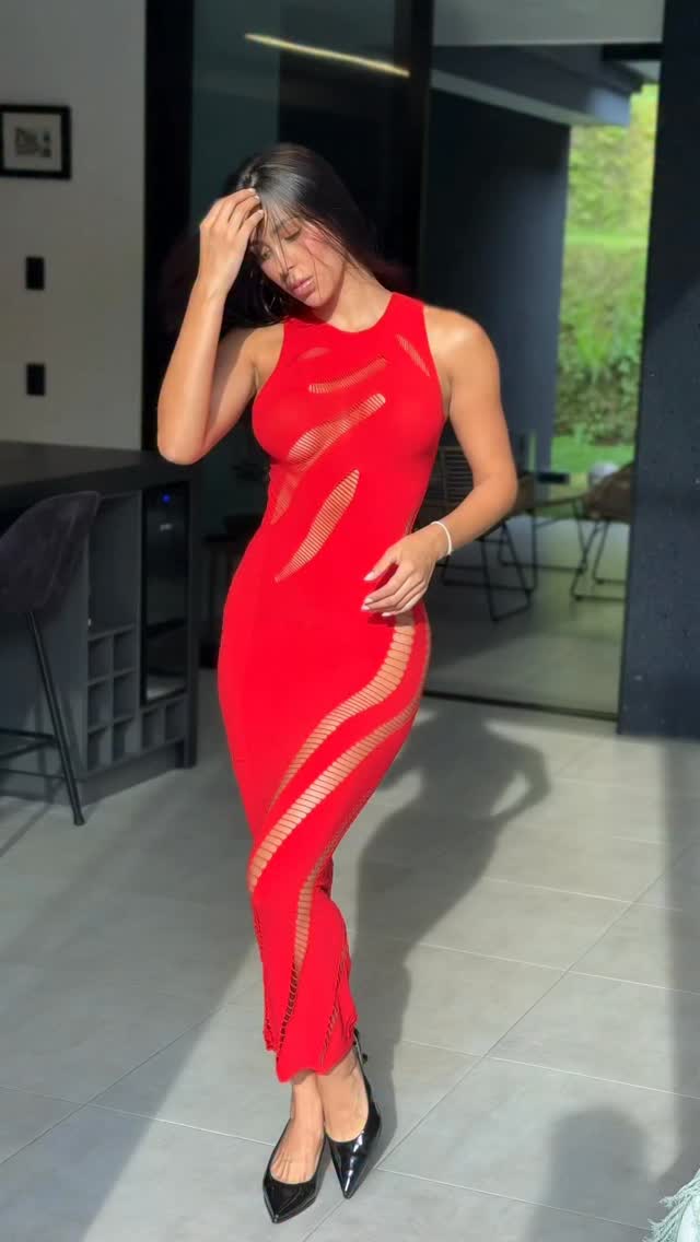 Today I chose red… was it a good decision? 🔥

#reels #florida #usa  ídeo porn video - Secreto Mio