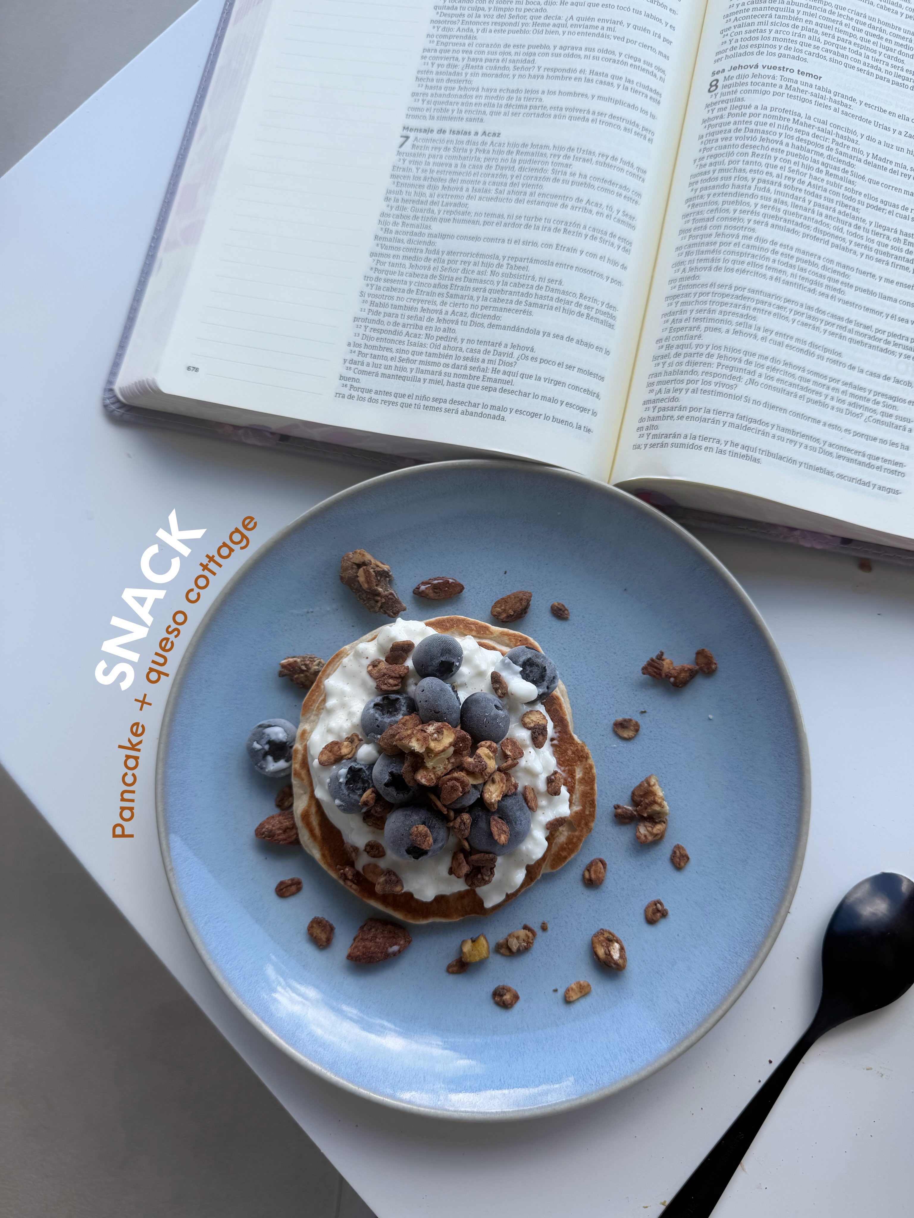 1. Yo también quería hacer el reto ehhh 😜 
2. Todo hay que decirlo pero al estilo Gourmet en casa si es posible jajaja 🤣 👩🏻‍🍳
3. Me encanta emplatar como si fuera a un restaurante y entre más colores tiene más me gusta! 
4. Te digo un secreto ? No necesitas ser nutricionista para saber esto. La variedad de colores en tus preparaciones psicológicamente no solo te anima a comer con más ganas sino que en nutrición indica presencia de fitonutrientes, variedad de vitaminas minerales y antioxidantes 🤌🏼🌿🥕🥒🫜
5. Estamos creando longevidad, energía, absorbiendo vitaminas y al tiempo disfrutando de los alimentos real. 
6. Para empezar hay que desaprender lo que nos han enseñado jajaj solo haz el experimento ! 7 días comiendo comida hecha por ti , no tiene que ser perfecto, solo debe sentirte fresco y natural. 
7. En mi biografía te dejo el link de mi recetario online 👩🏻‍🍳donde te comparto paso a paso algunas de mis recetas favoritas 
8. Hace poco leí en un libro una práctica de escribir ✍🏼 que comes por 21 días, se descriptivo con tu objetivo (ahorrar dinero- mejorar tu alimentación - reducir peso- crean consciencia en la comida - solo diversión ). 
Lo que no se mide es difícil de ajustar. 
Esa práctica en todas las áreas de tu vida 😅 
9. Sobra decir que el facto no es solo en los alimentos 😂 6