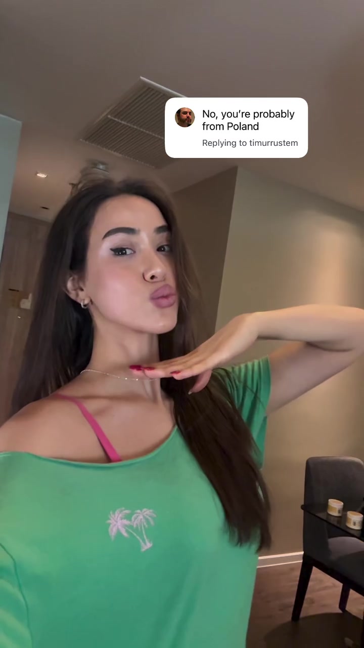 Does this look like a polish face to you? porn video - Secreto Mio