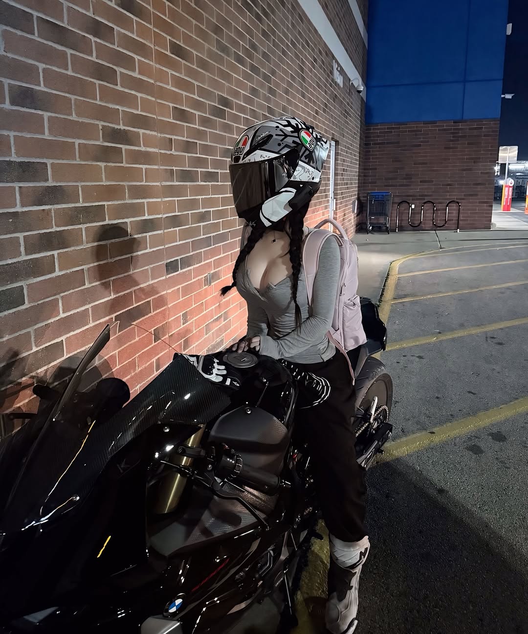 hello kitty :3

#foru #explore #motorcycle porn video - Secreto Mio