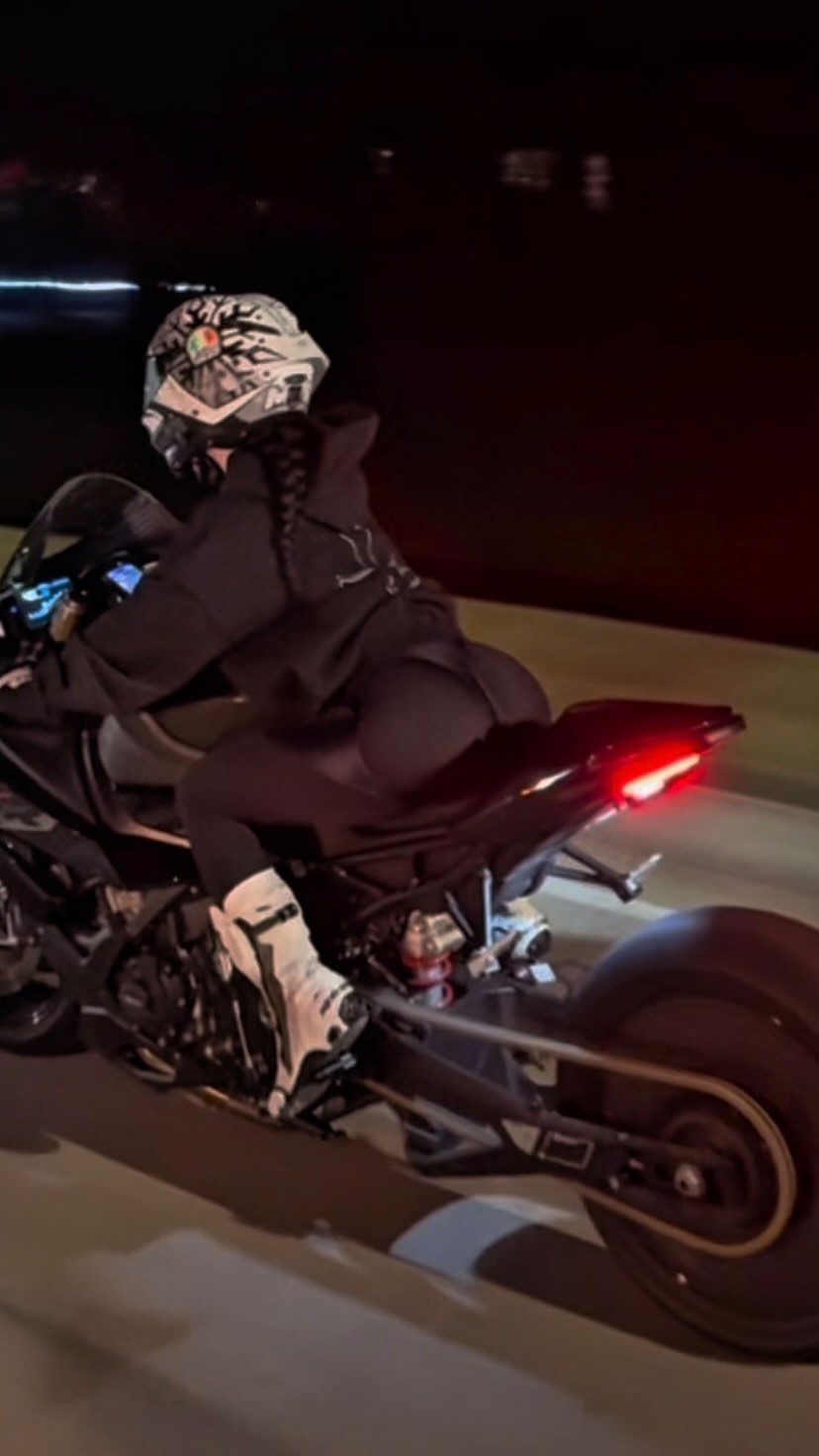 i’ll get good quality rollers soon chat 

#fyp #explore #explorepage porn video - Secreto Mio