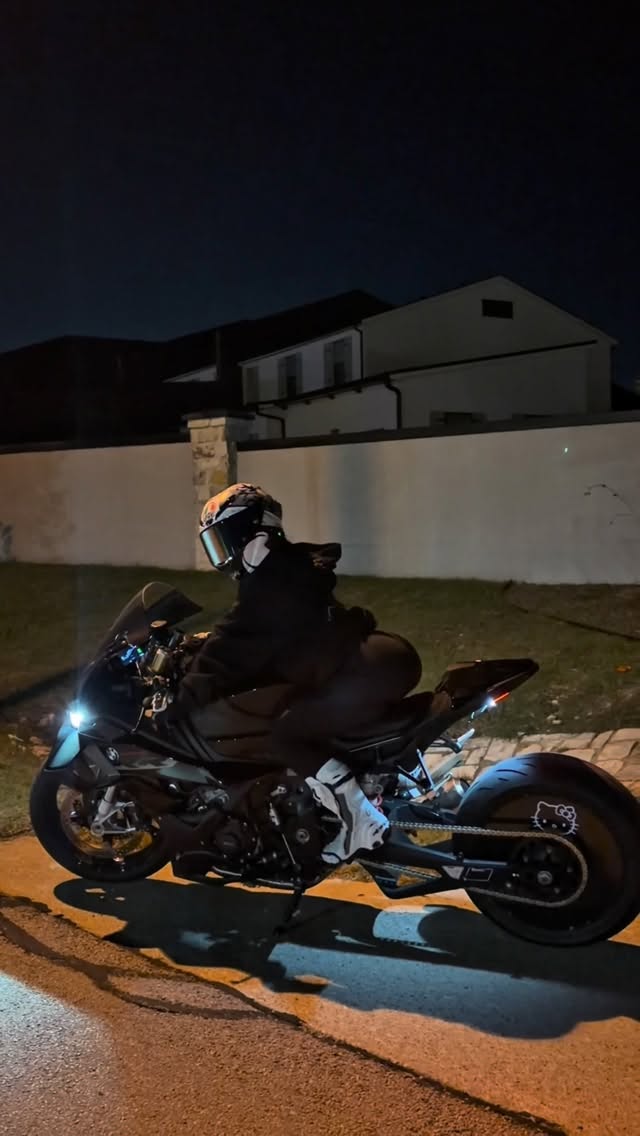 batman bike? nah … hello kitty 

#explore #fyp #explorepage porn video - Secreto Mio