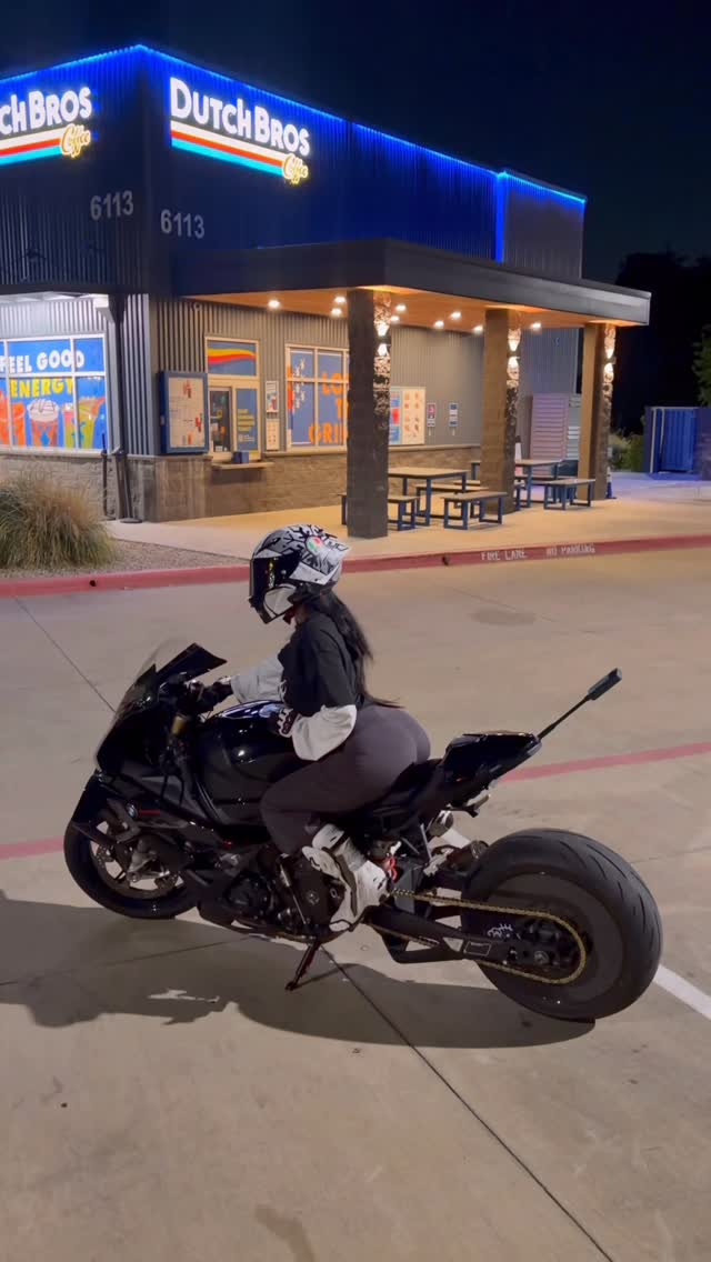 lemme introduce >:) #explore #biker #motorcycle porn video - Secreto Mio