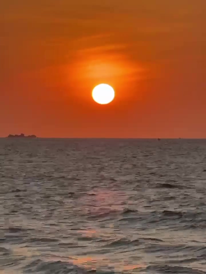 En el mar la vida es más sabrosa…🧡🩷 porn video - Secreto Mio