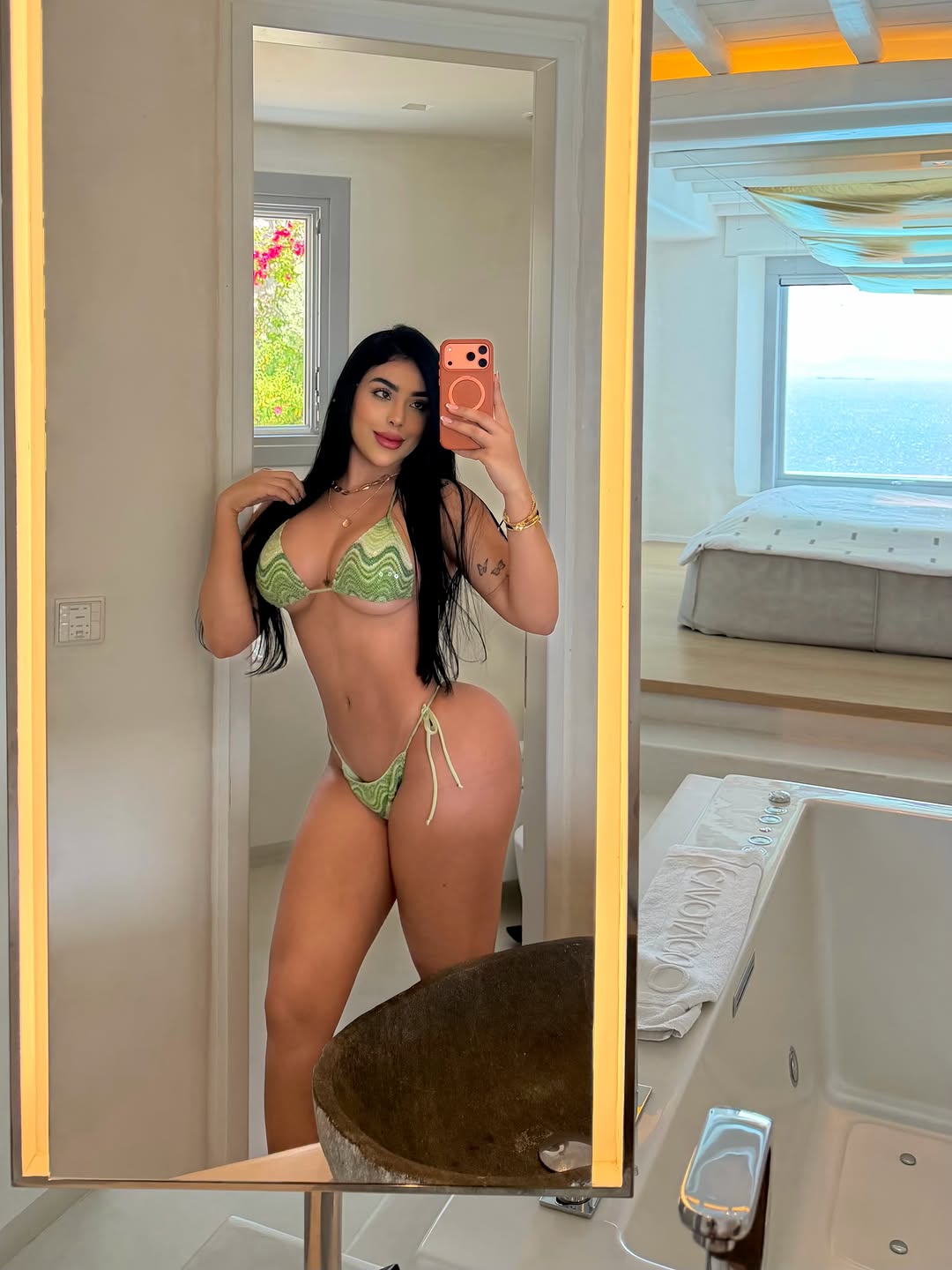 my birthday in mykonos 💚☀️🏝️🐚🌼 porn video - Secreto Mio
