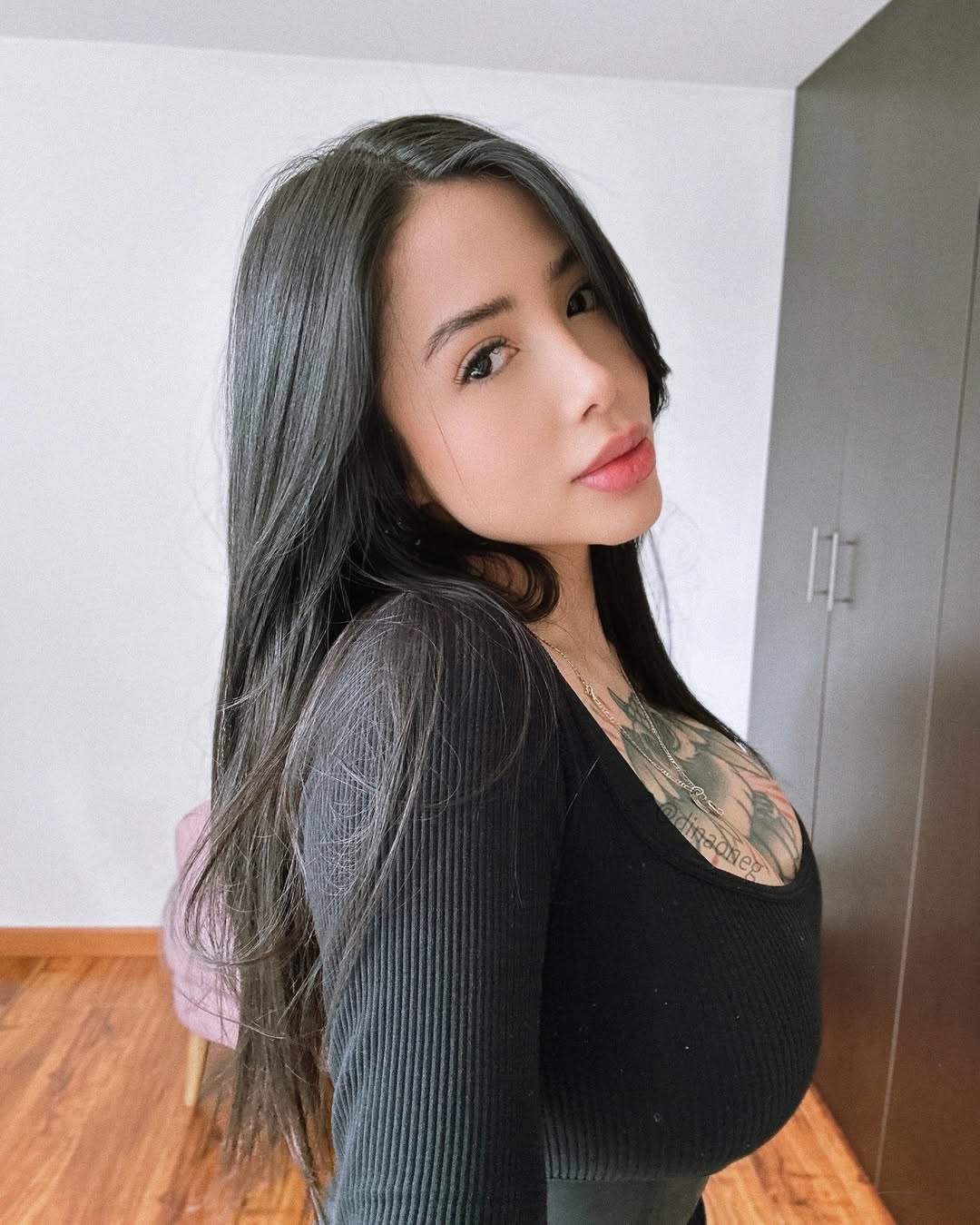 El arte del desapego. Nada me pertenece, todo es una experiencia. 🙂‍↔️ porn video - Secreto Mio