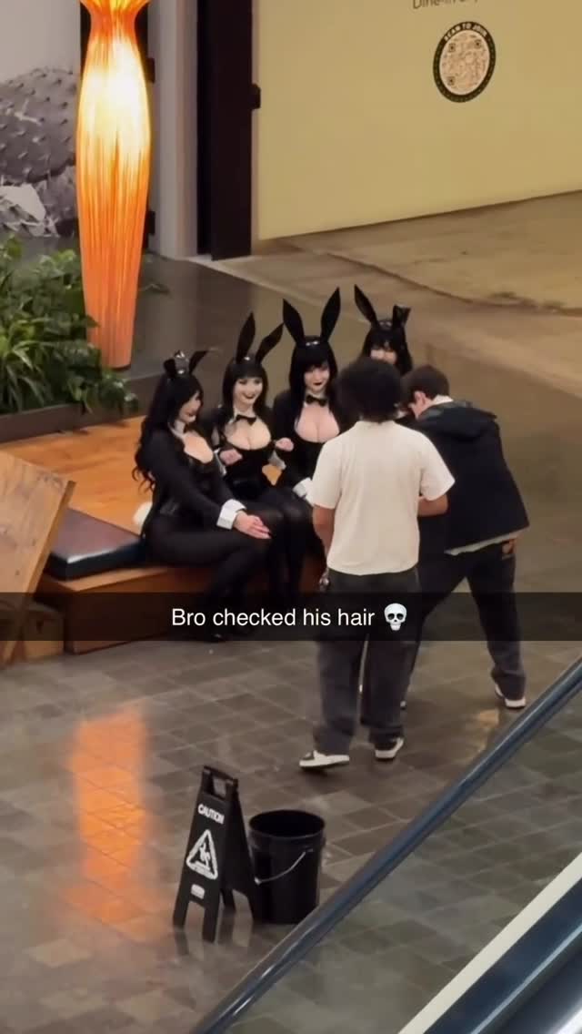 He asked for all our numbers 😭

#goth #gothgirl #bunnygirl porn video - Secreto Mio