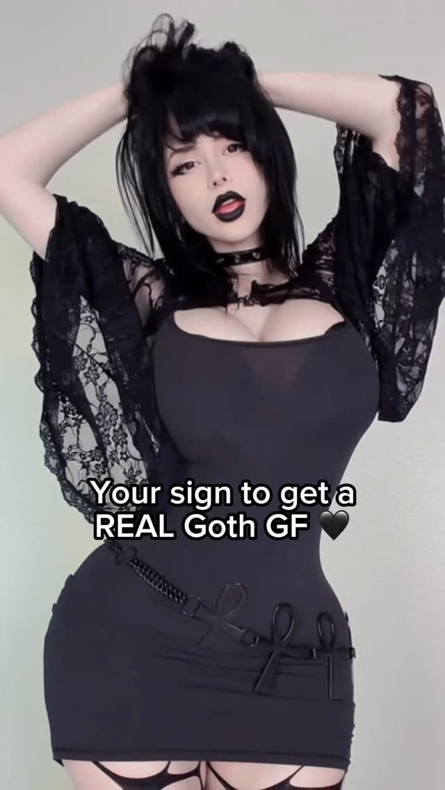 People tend to be scared of real Goth Girls. Especially beca... porn video - Secreto Mio