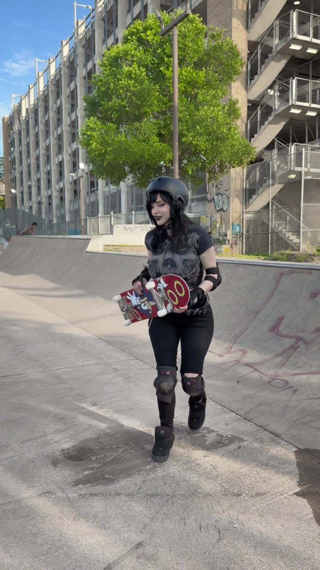 Did you see it? With  

#goth #gothgirl #lol porn video - Secreto Mio