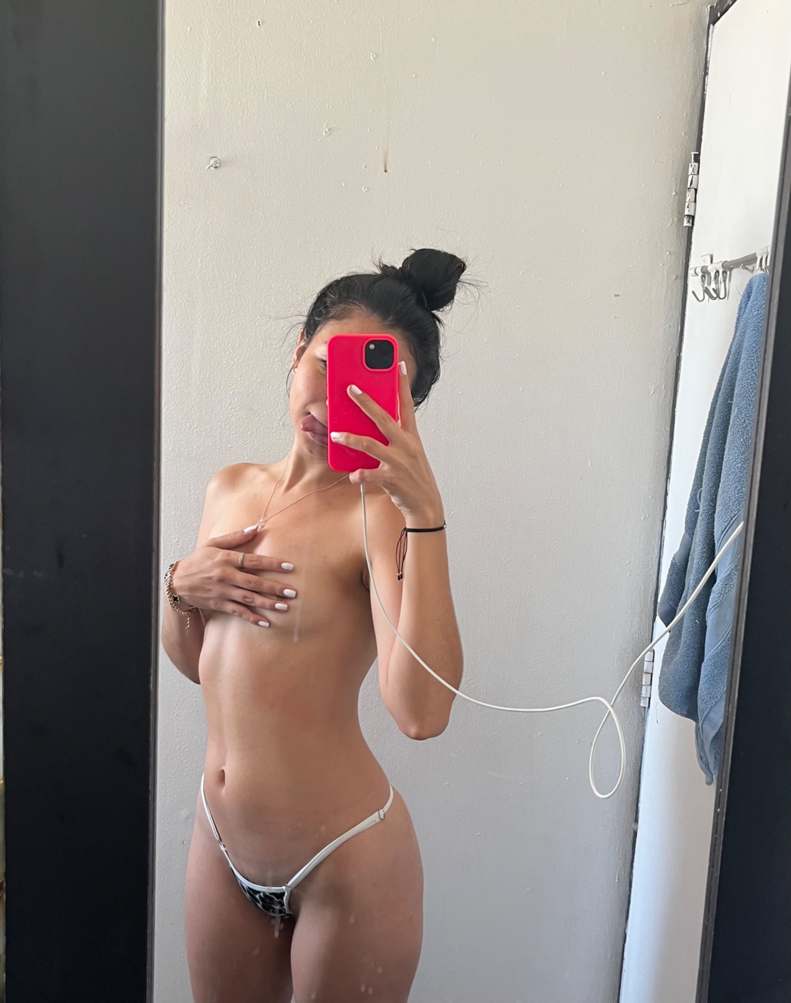 Laura Daniela aesthetic photo - Secreto Mio