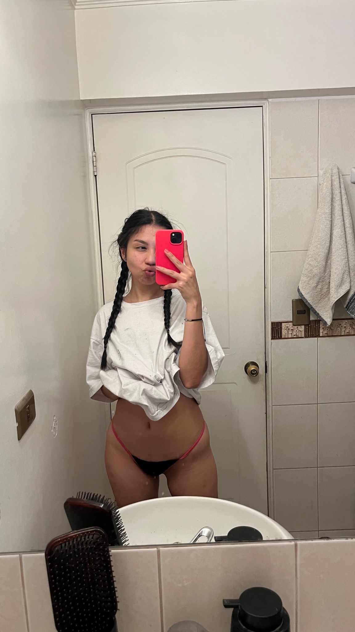 Laura Daniela aesthetic photo - Secreto Mio