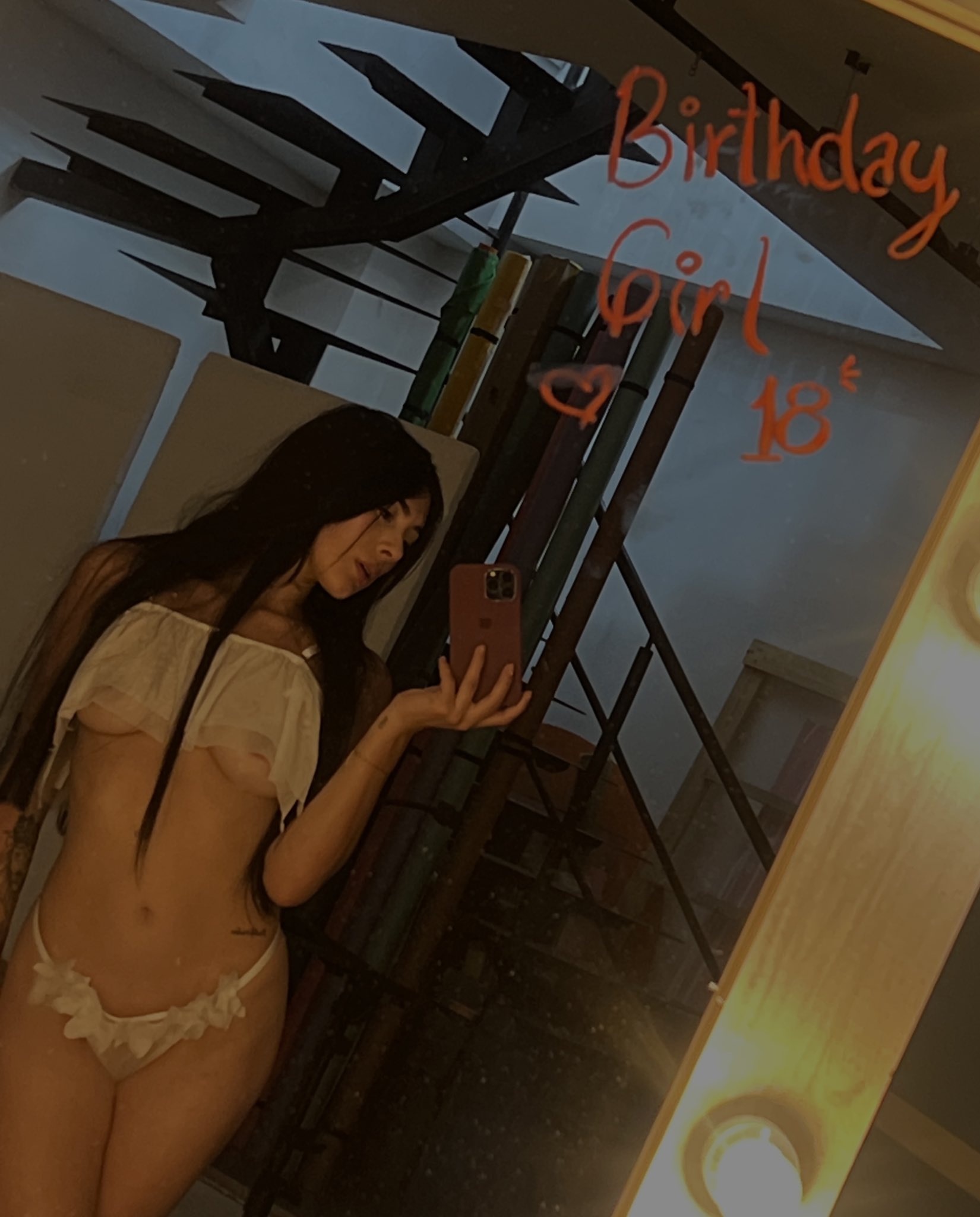 Babe Luuu aesthetic photo - Secreto Mio