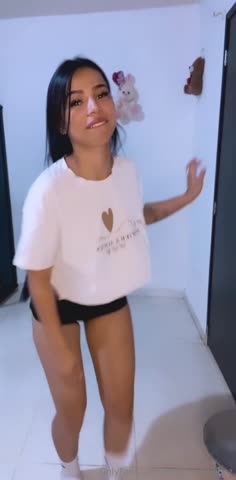 Camilla Lopez porn video - Secreto Mio