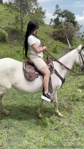 Camilla Lopez porn video - Secreto Mio