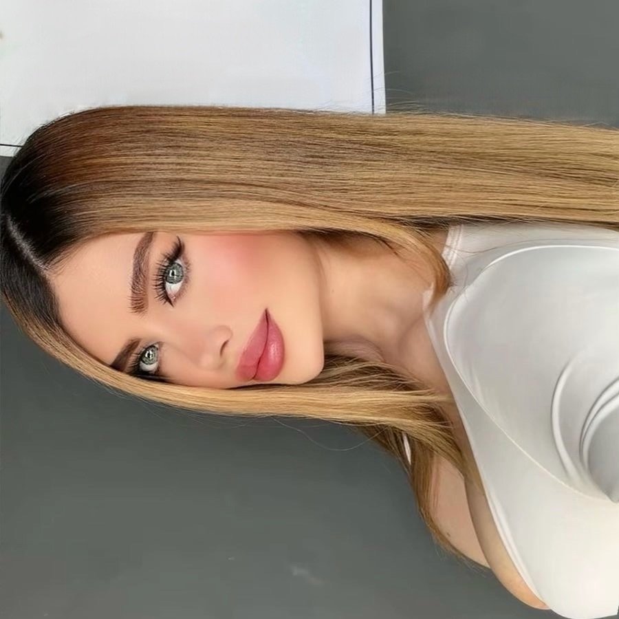 Karen Romero Latina influencer | Secreto Mio
