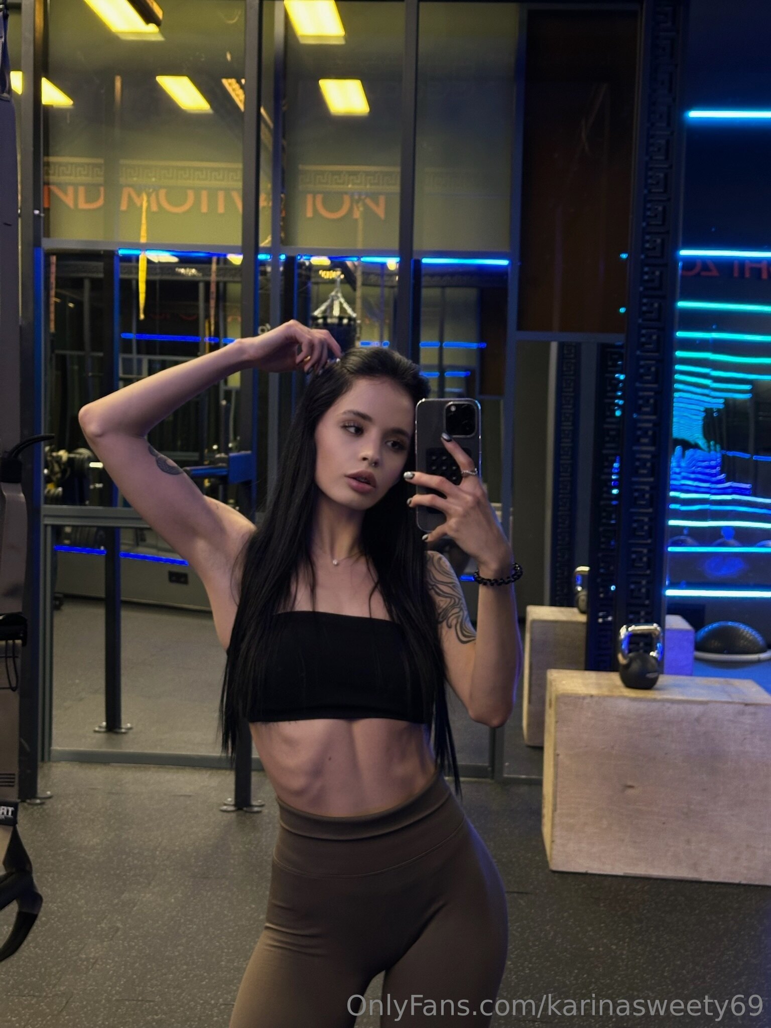 Karina aesthetic photo - Secreto Mio