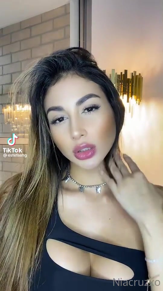 Nia Cruz porn video - Secreto Mio