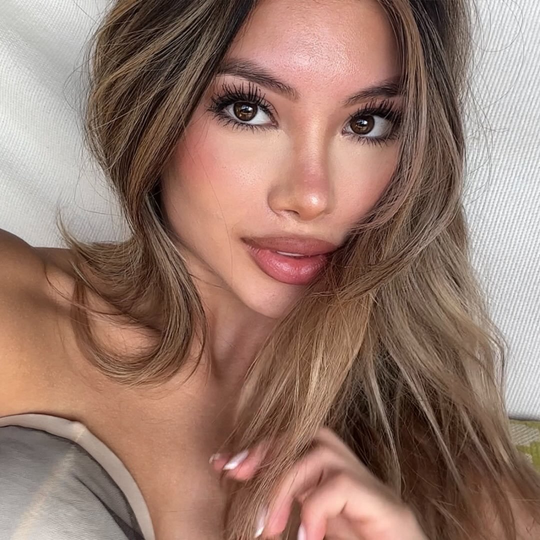Salomé Castro Latina influencer | Secreto Mio